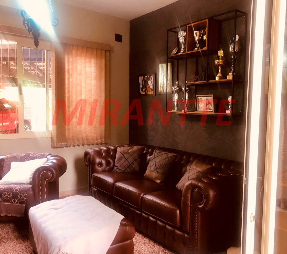 Sobrado de 750m² com 4 quartos em Serra Da Cantareira