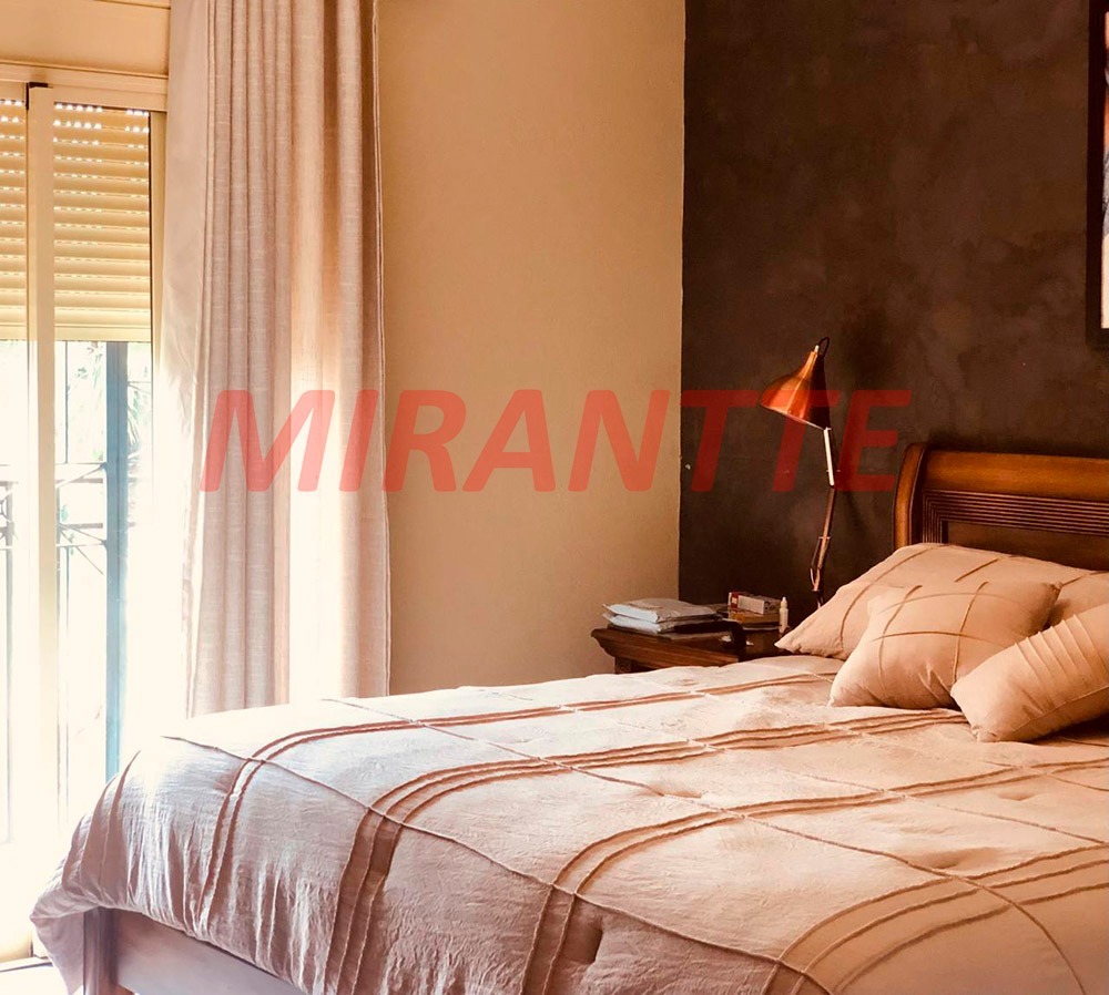 Sobrado de 750m² com 4 quartos em Serra Da Cantareira
