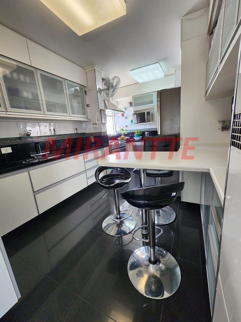 Cobertura de 200m² com 3 quartos em Santana