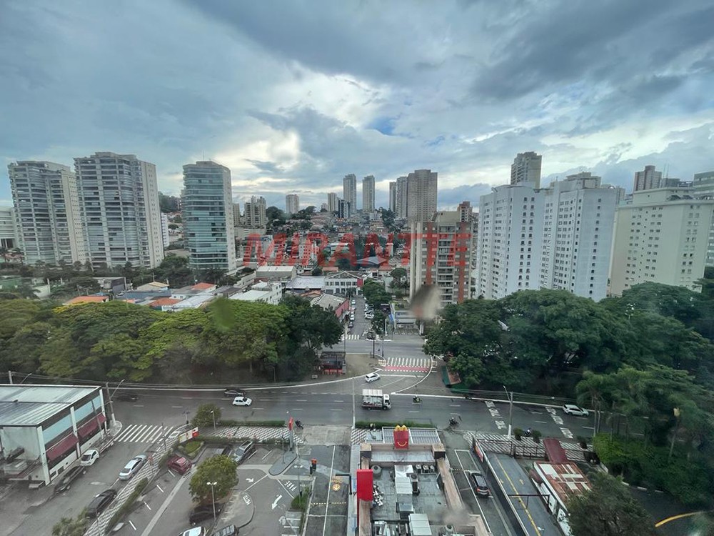 Cobertura de 200m² com 3 quartos em Santana