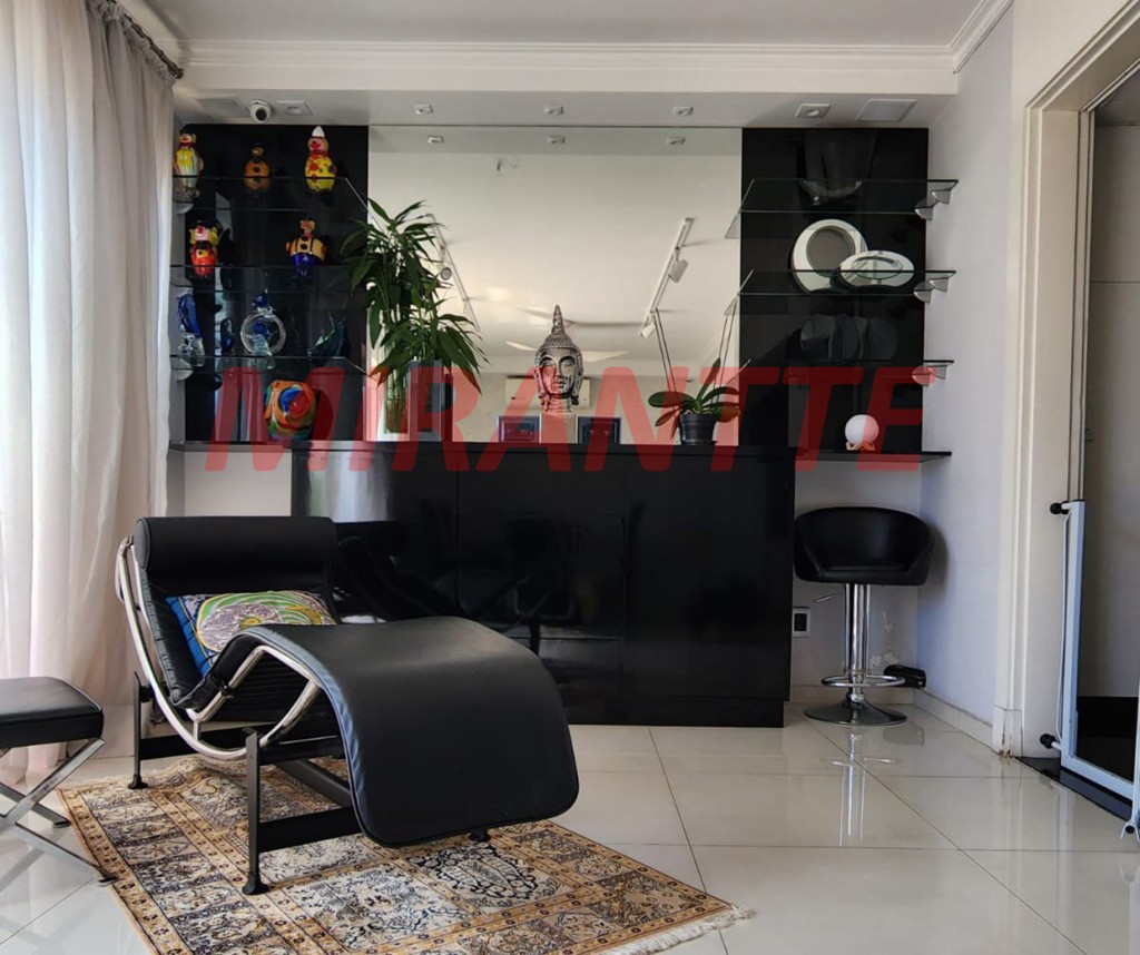 Cobertura de 200m² com 3 quartos em Santana