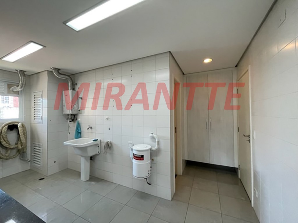 Apartamento de 227m² com 3 quartos em Santana