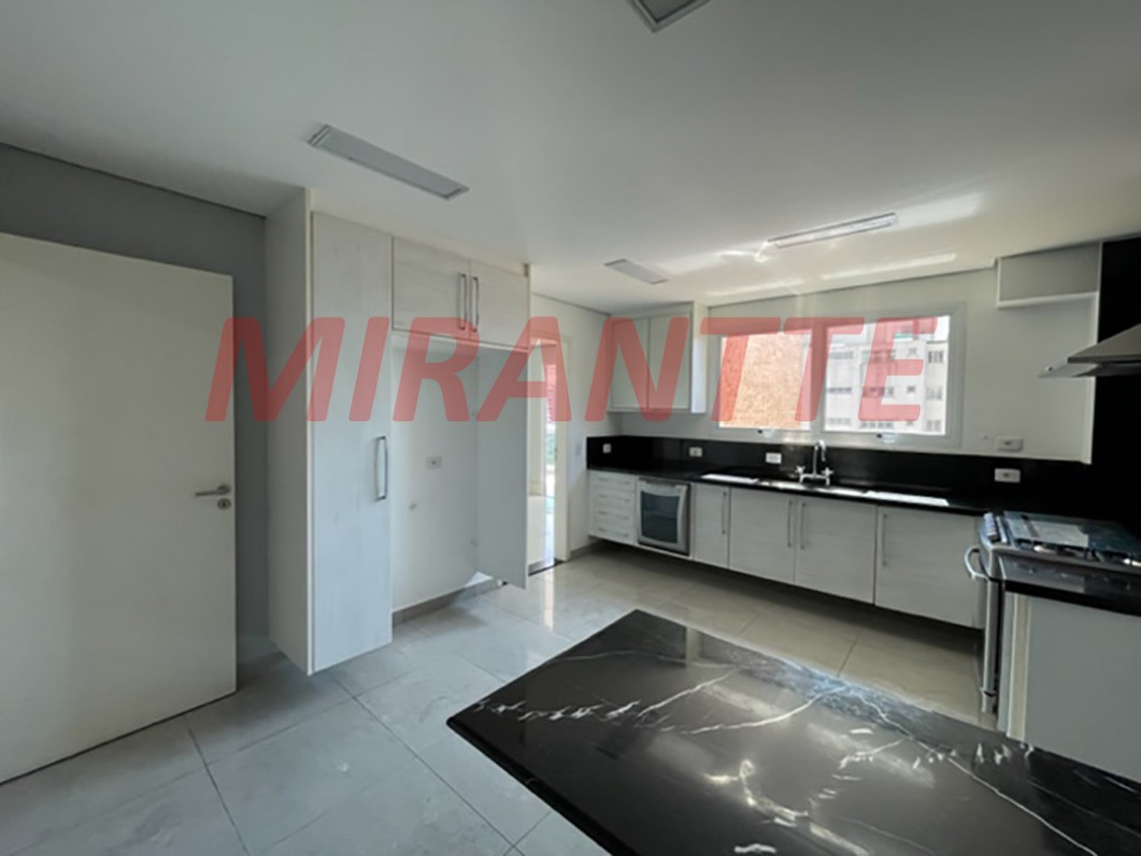 Apartamento de 227m² com 3 quartos em Santana
