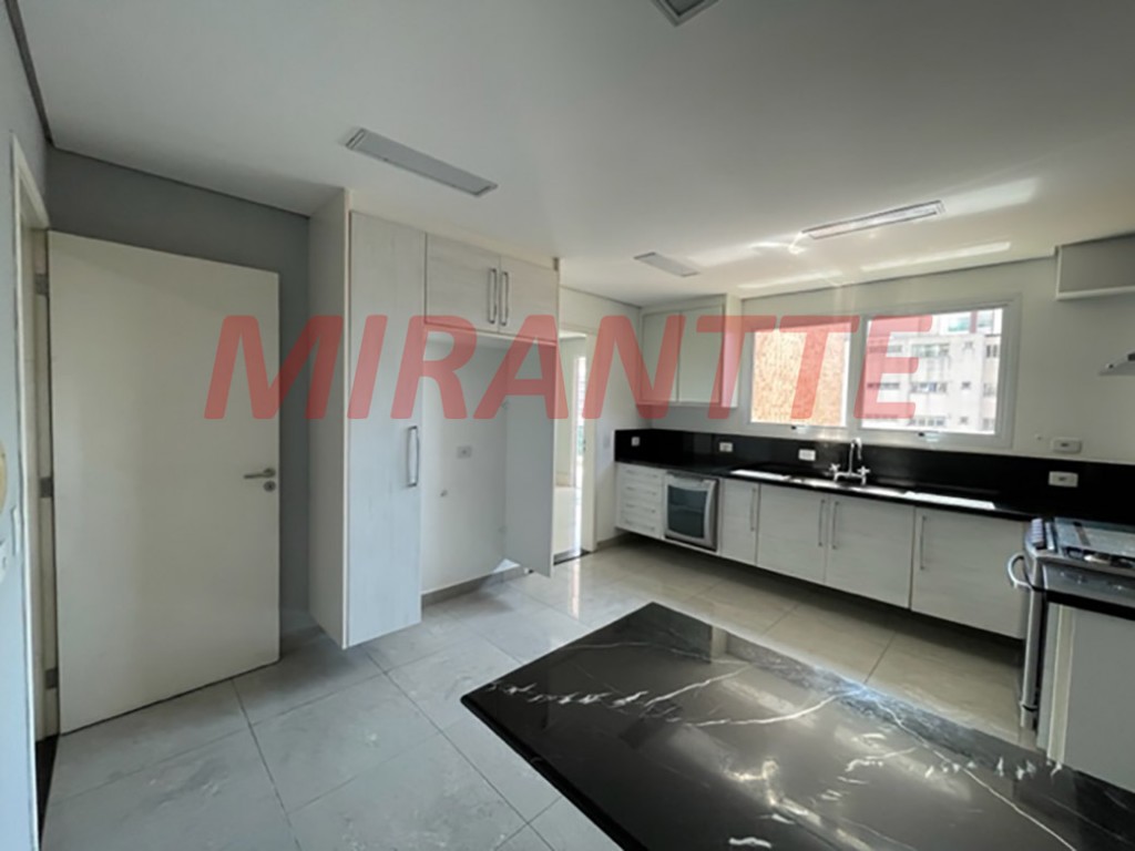 Apartamento de 227m² com 3 quartos em Santana