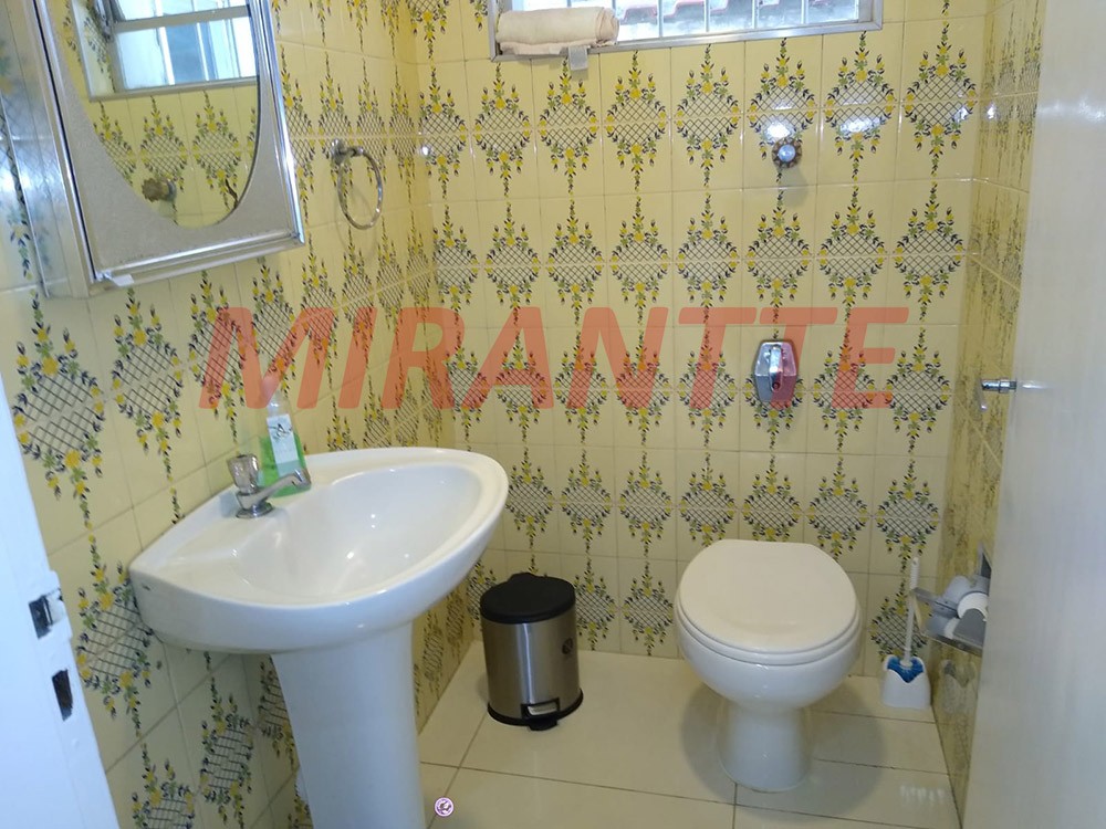 Sobrado de 198m² com 4 quartos em Tremembe