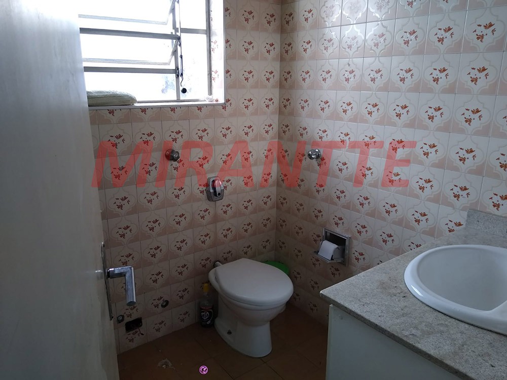 Sobrado de 198m² com 4 quartos em Tremembe