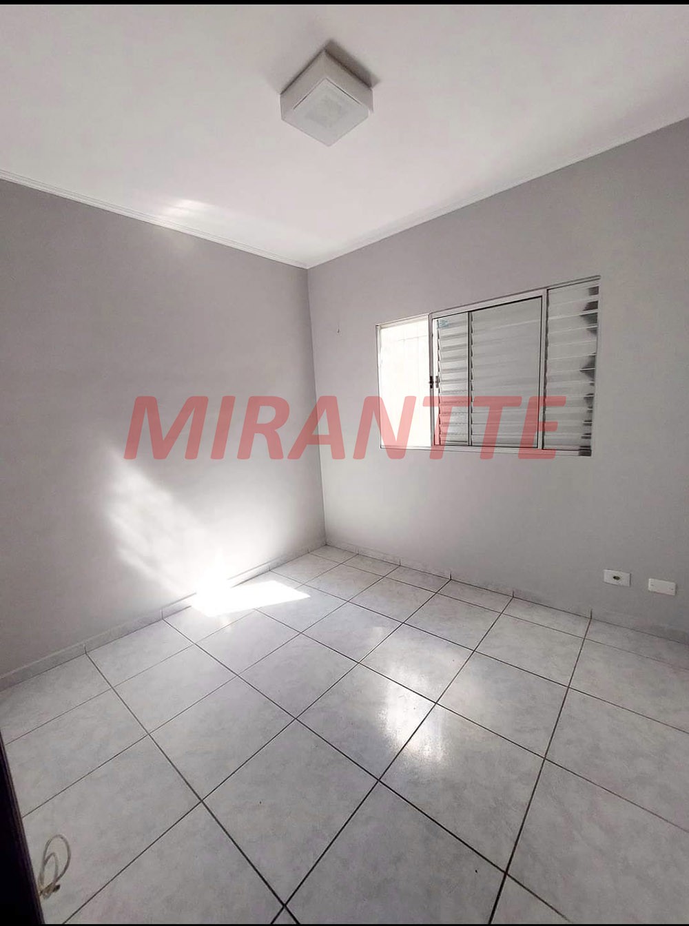 Sobrado de 92m² com 2 quartos em Furnas