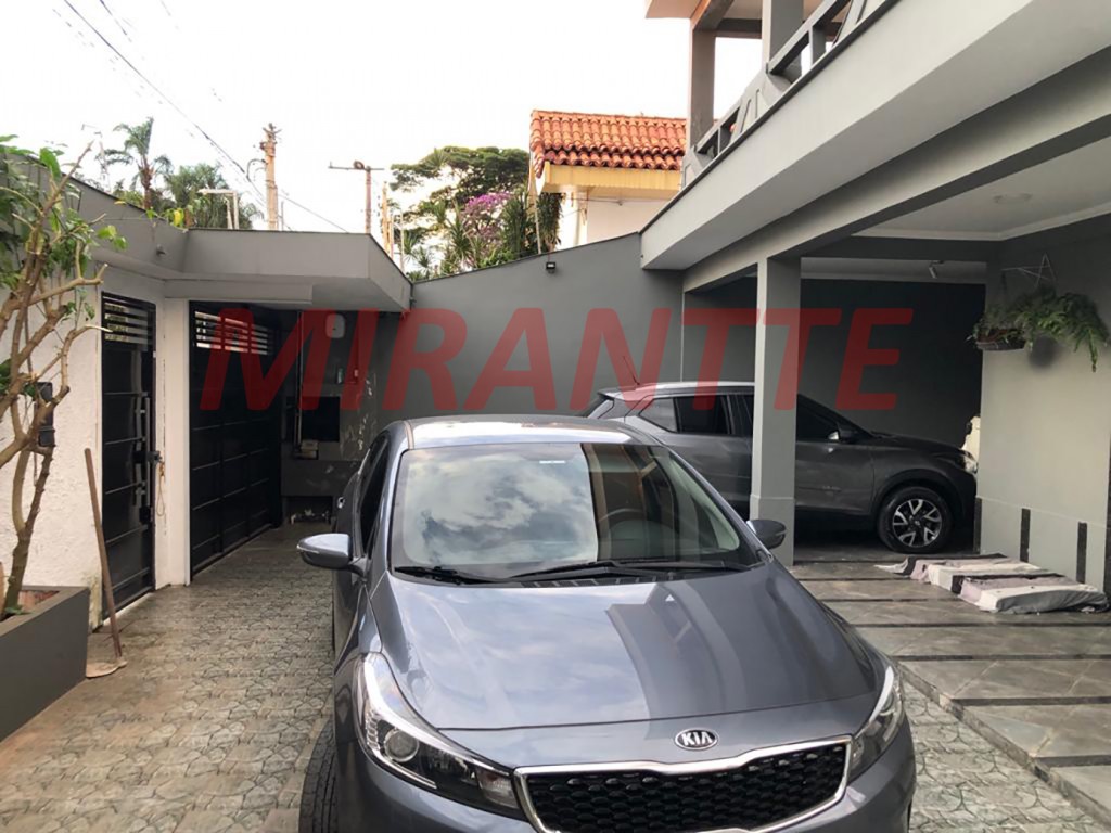 Sobrado de 260m² com 3 quartos em Tremembe