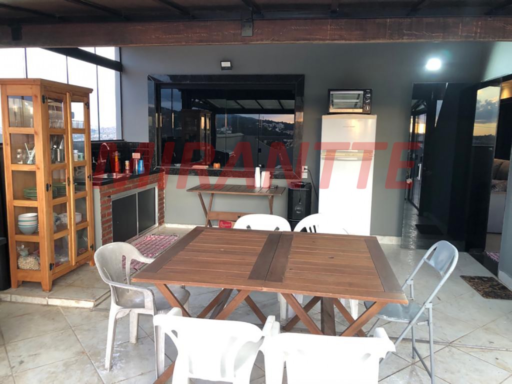 Sobrado de 260m² com 3 quartos em Tremembe