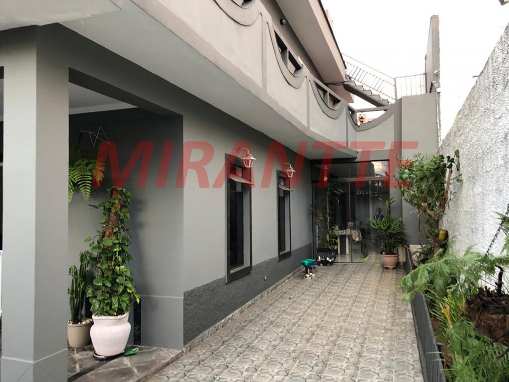 Sobrado de 260m² com 3 quartos em Tremembe