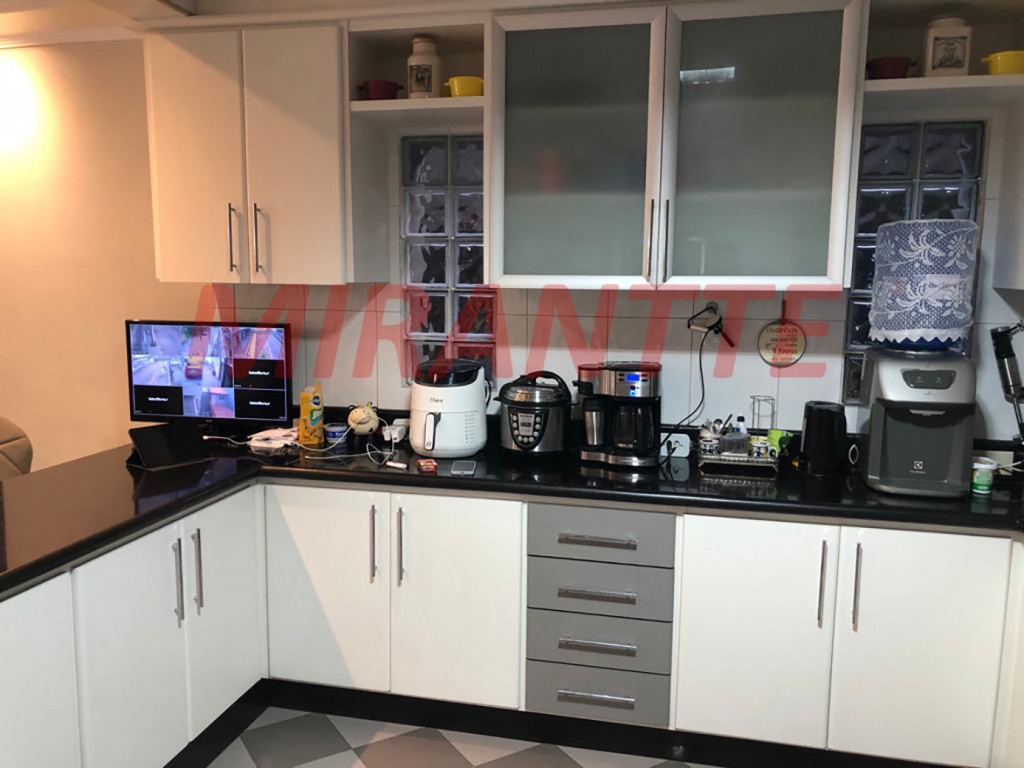 Sobrado de 260m² com 3 quartos em Tremembe