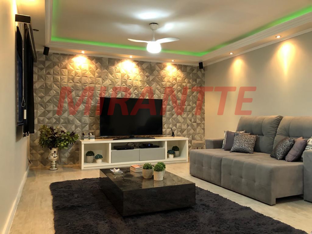 Sobrado de 260m² com 3 quartos em Tremembe