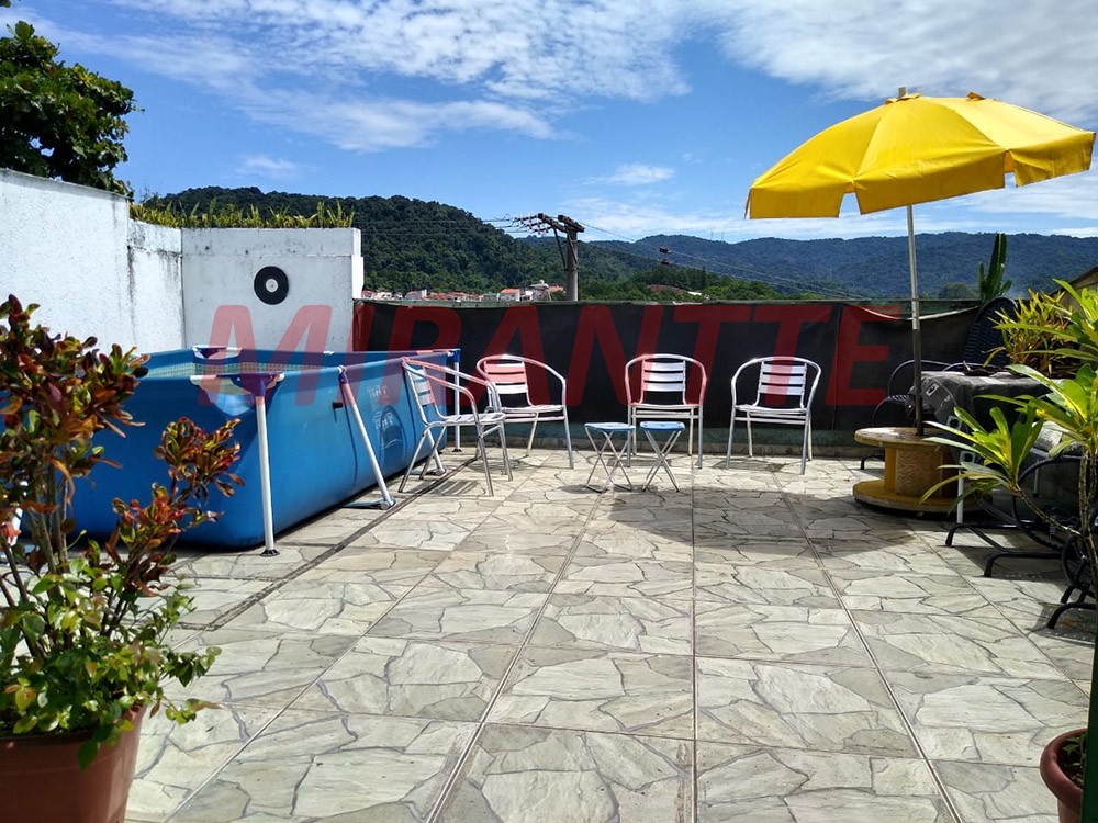 Sobrado de 128m² com 3 quartos em Tremembe