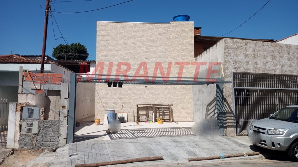 Sobrado de 80m² com 2 quartos em Vila Gustavo