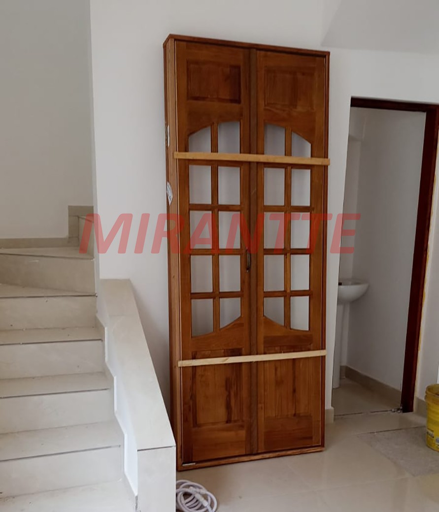 Sobrado de 80m² com 2 quartos em Vila Gustavo