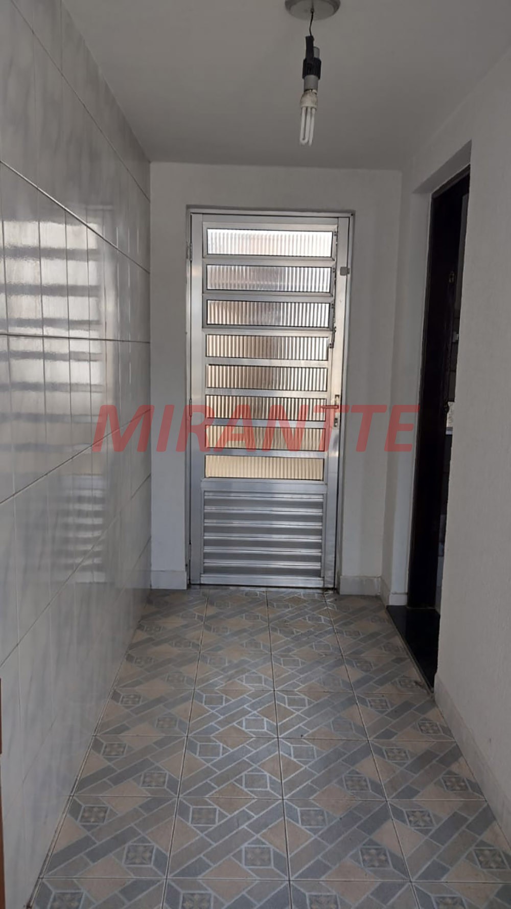 Sobrado de 144m² com 2 quartos em Jardim Peri