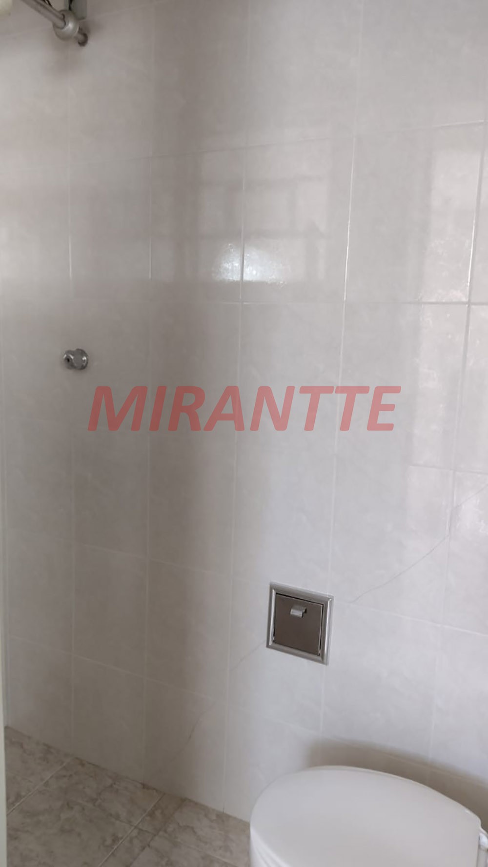 Sobrado de 144m² com 2 quartos em Jardim Peri