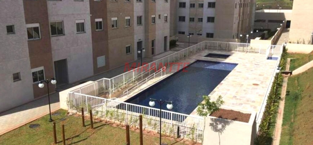 Apartamento de 40m² com 2 quartos em Jardim Adelfiori
