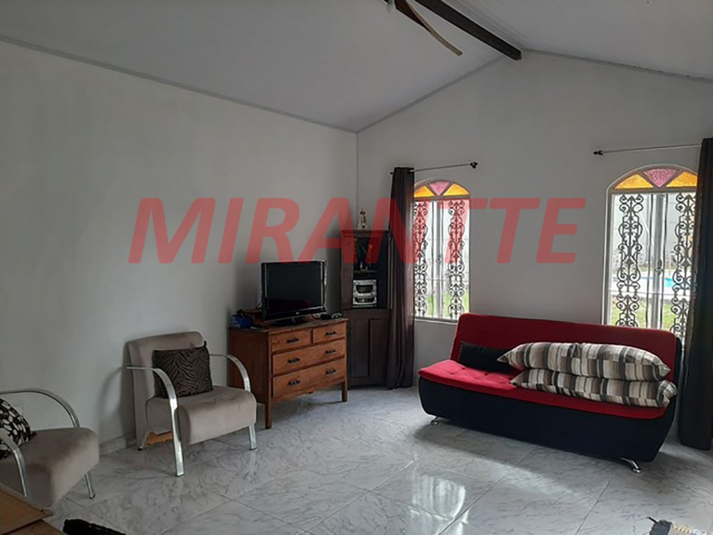 ChÁcara de 150m² com 3 quartos em Terra Preta
