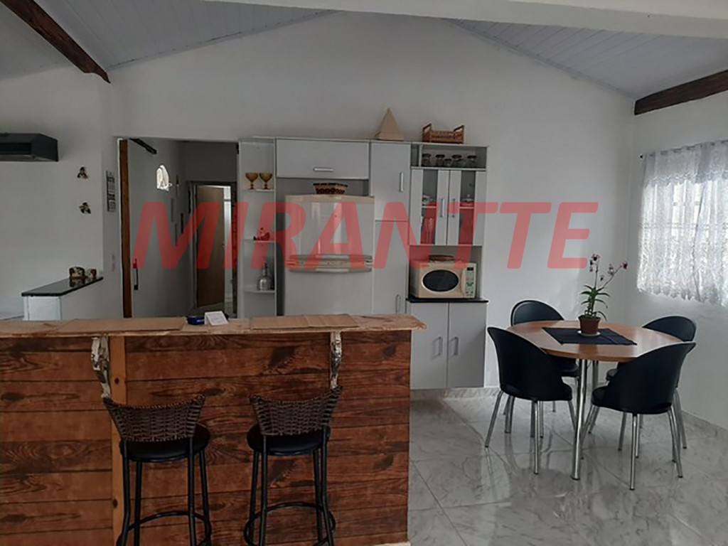 ChÁcara de 150m² com 3 quartos em Terra Preta