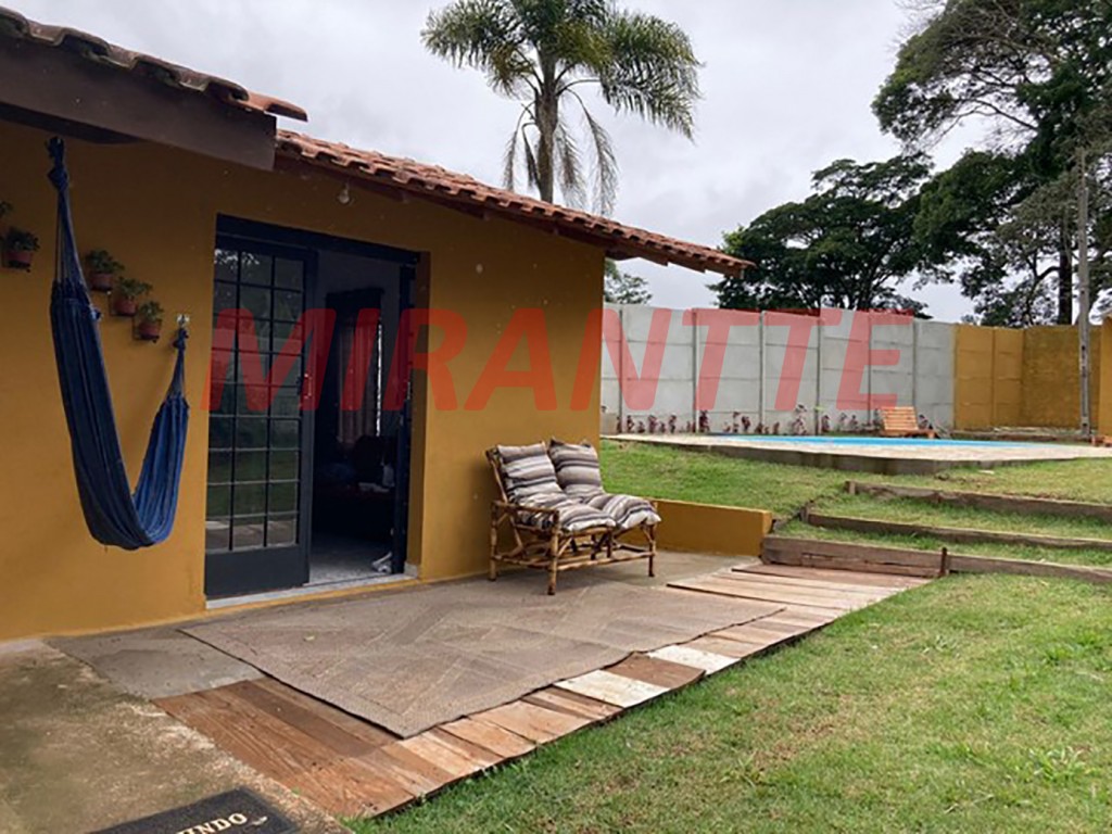 ChÁcara de 150m² com 3 quartos em Terra Preta