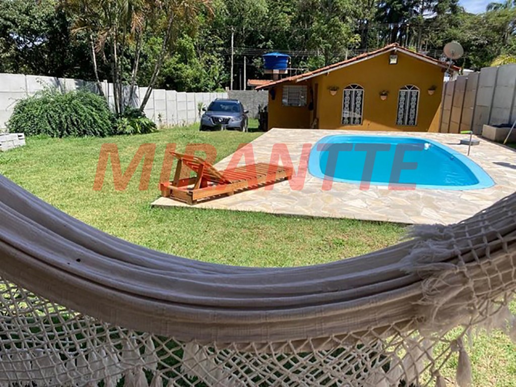 ChÁcara de 150m² com 3 quartos em Terra Preta