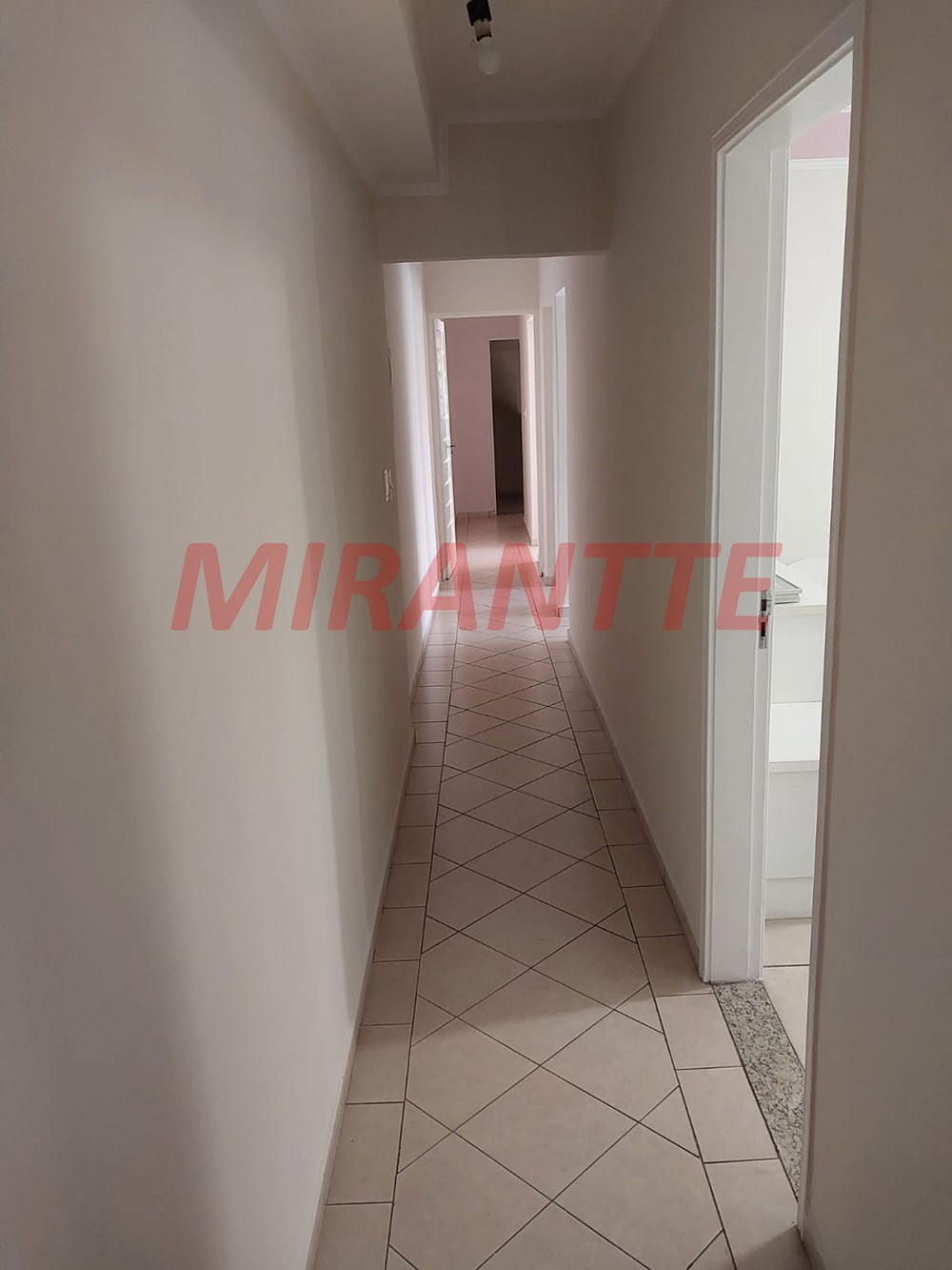 Comercial de 240m² com 5 quartos em Vila Gustavo