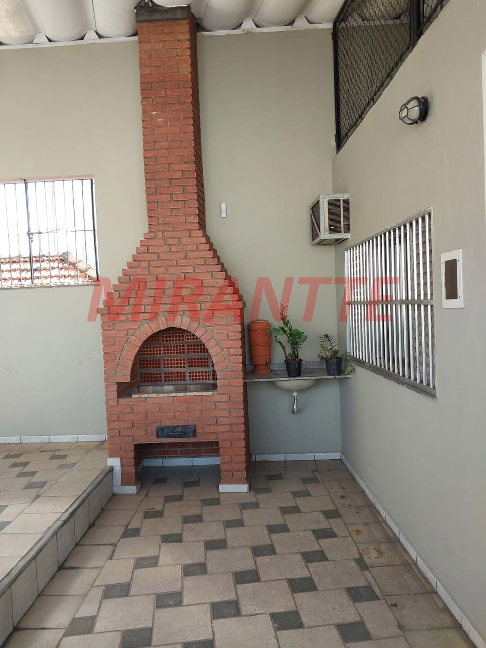 Comercial de 240m² com 5 quartos em Vila Gustavo