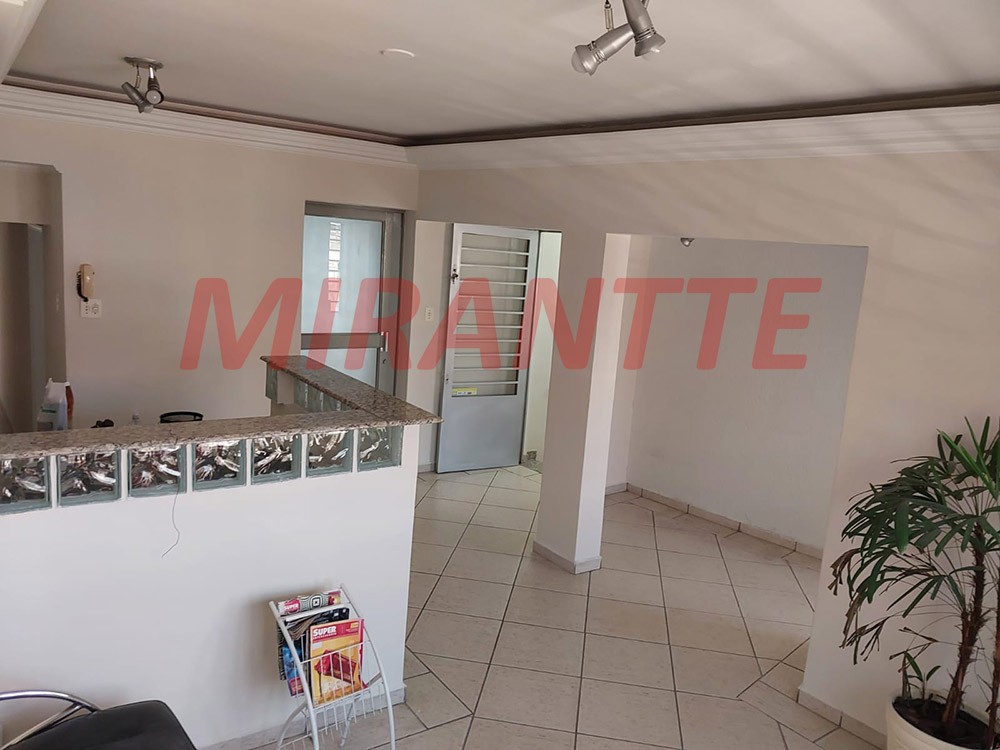 Comercial de 240m² com 5 quartos em Vila Gustavo