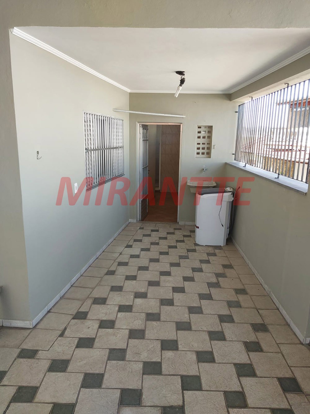 Comercial de 240m² com 5 quartos em Vila Gustavo
