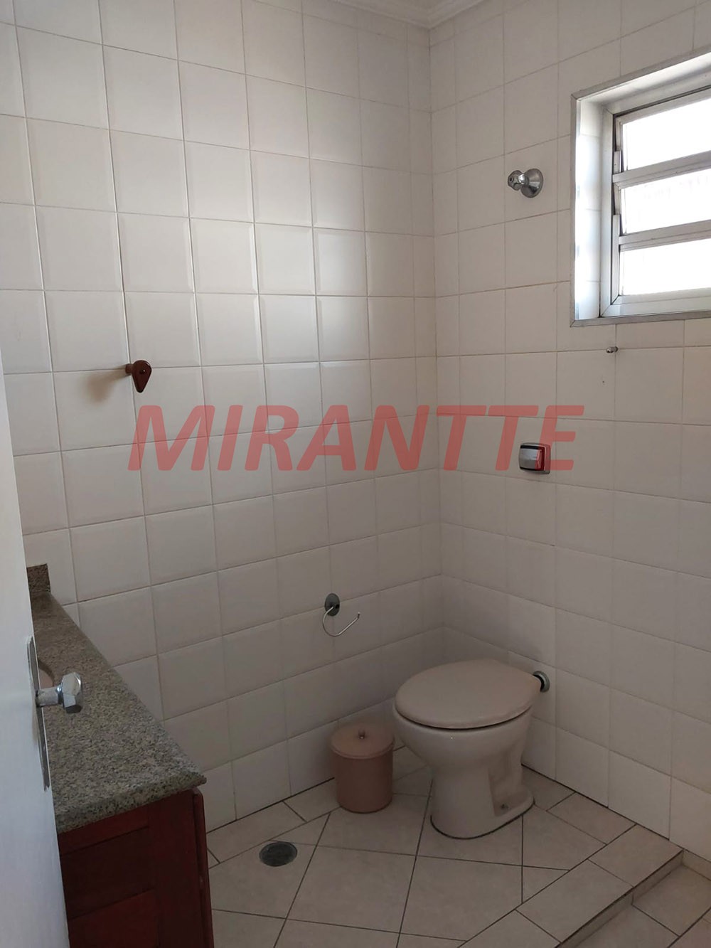 Comercial de 240m² com 5 quartos em Vila Gustavo