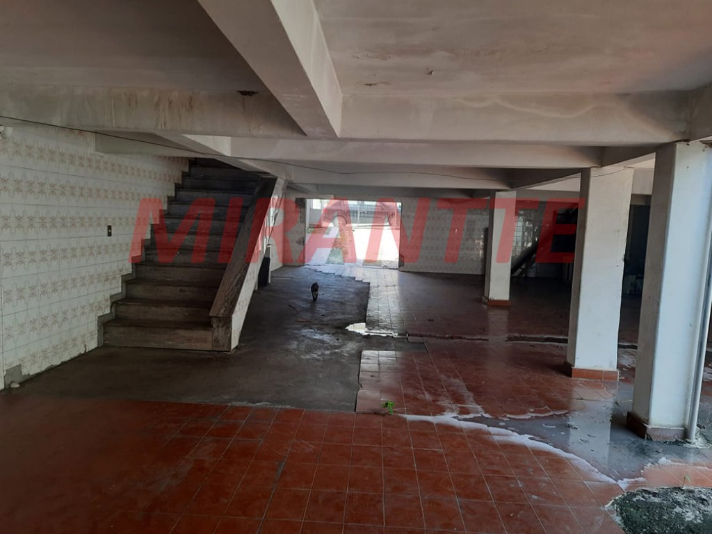 Sobrado de 360m² com 5 quartos em Imirim