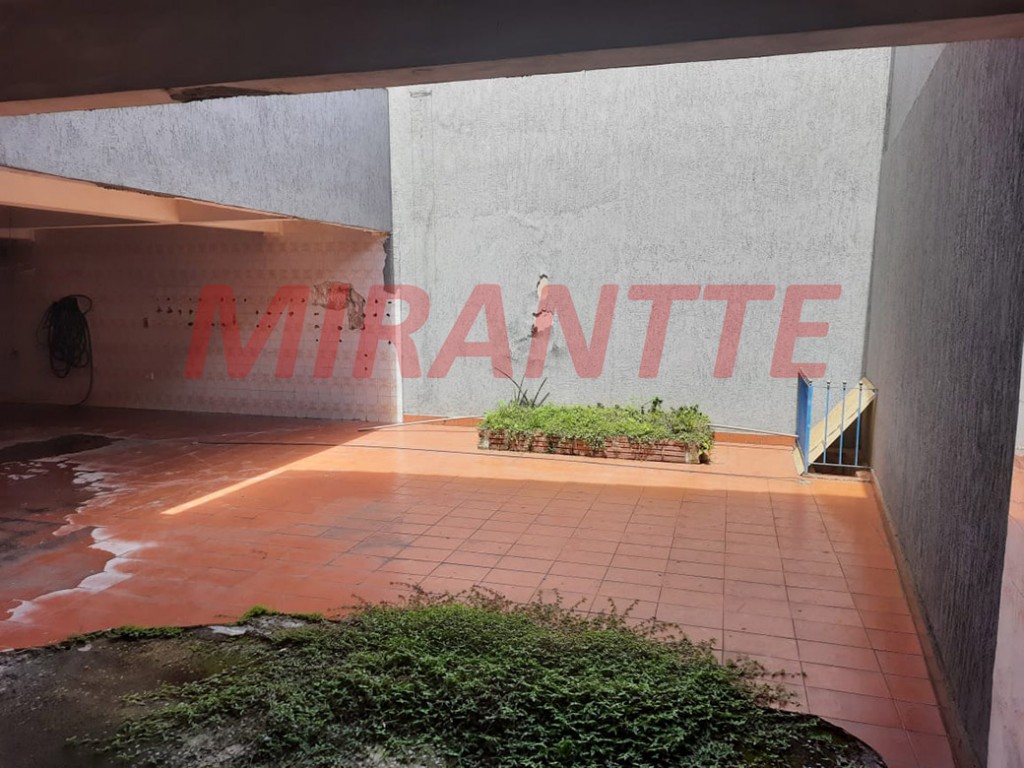 Sobrado de 360m² com 5 quartos em Imirim
