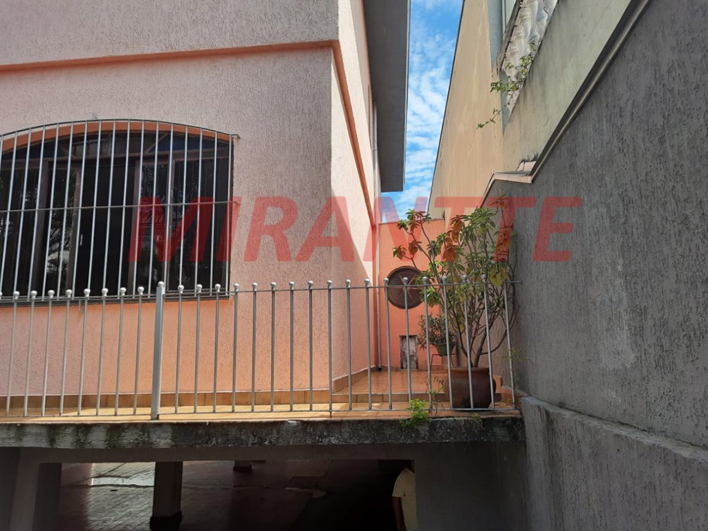 Sobrado de 360m² com 5 quartos em Imirim
