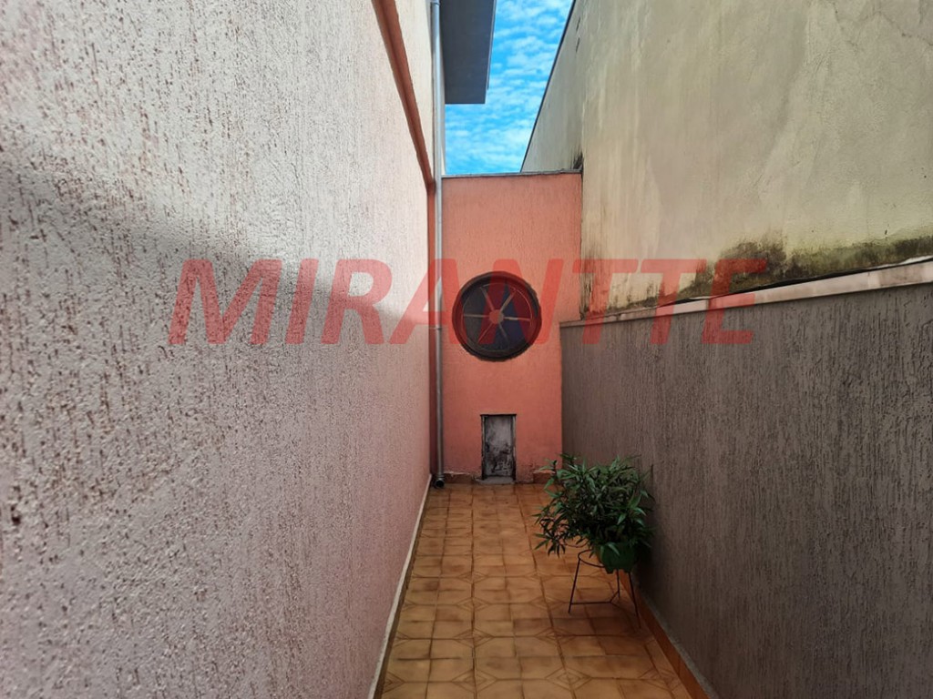 Sobrado de 360m² com 5 quartos em Imirim