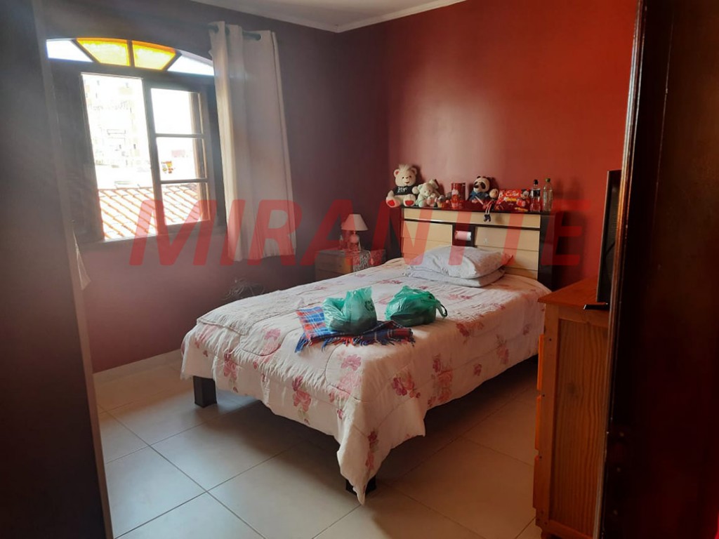 Sobrado de 360m² com 5 quartos em Imirim