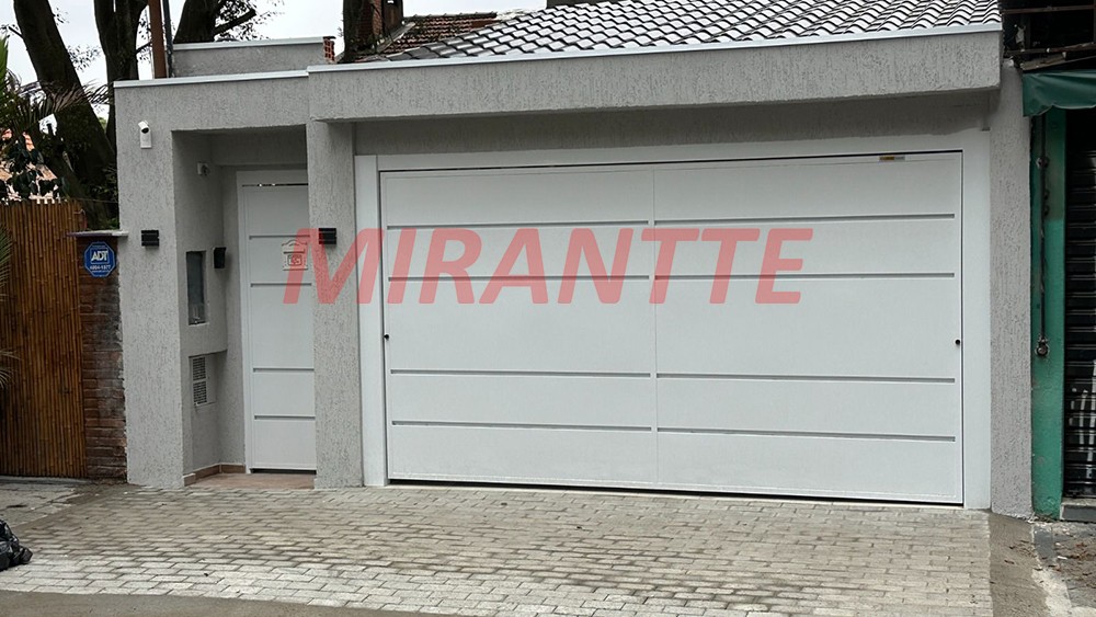Sobrado de 241m² com 3 quartos em Bela Vista