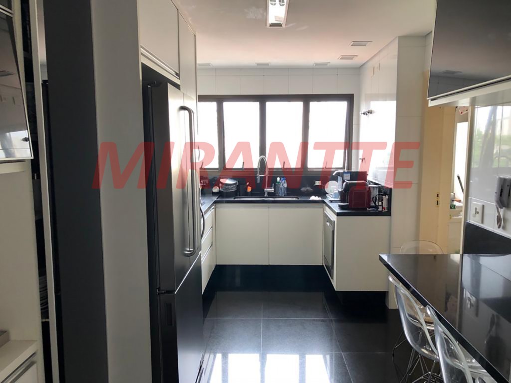 Apartamento de 200m² com 4 quartos em Santana