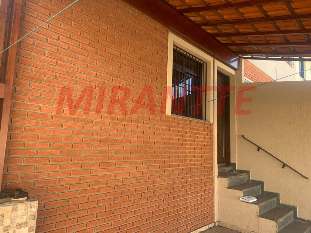 Sobrado de 64m² com 2 quartos em Vila Zat