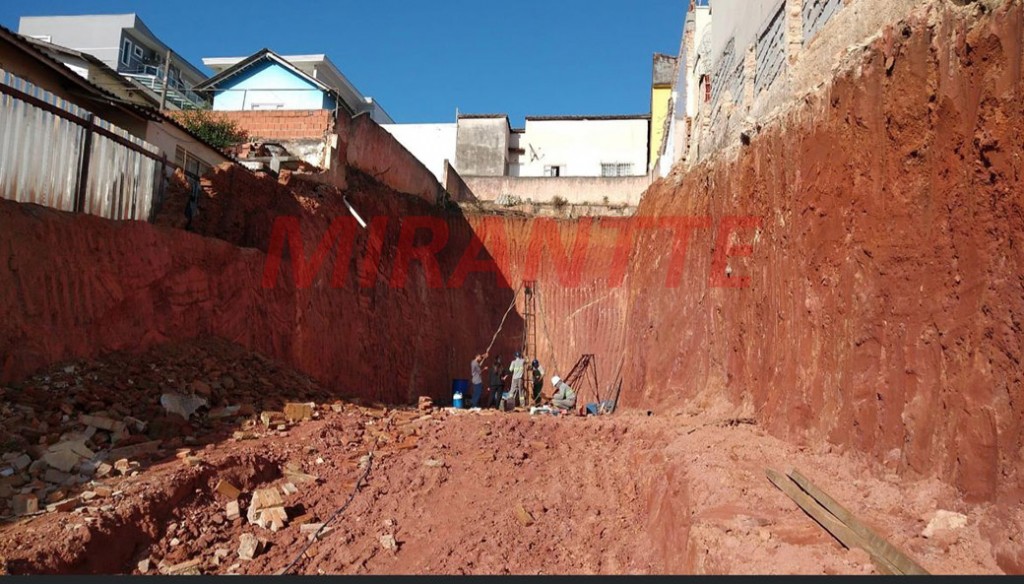 Sobrado de 800m² com 7 quartos em Mandaqui