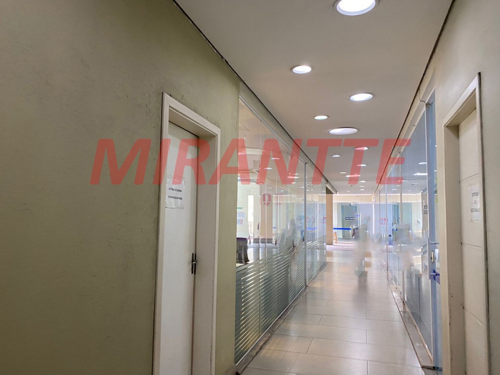 Comercial de 84m² em Santana
