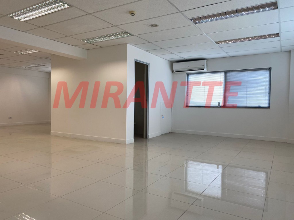 Comercial de 84m² em Santana
