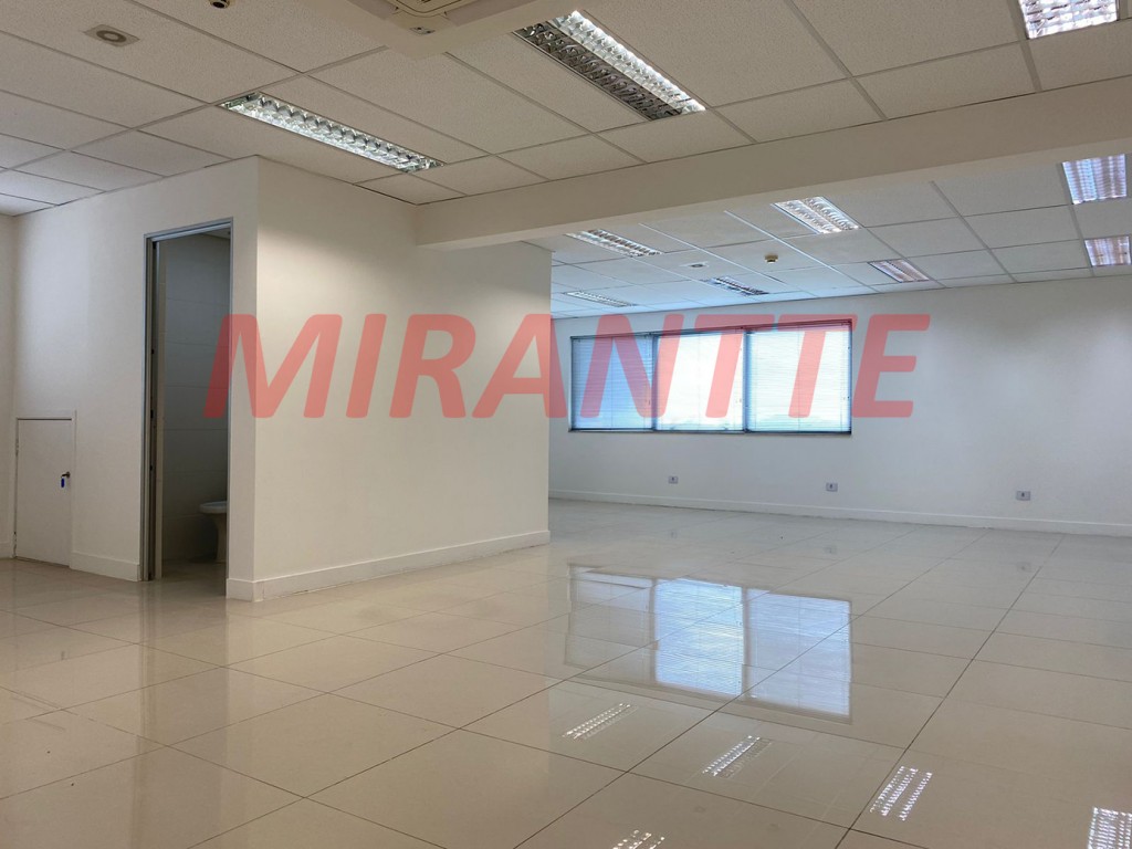 Comercial de 84m² em Santana