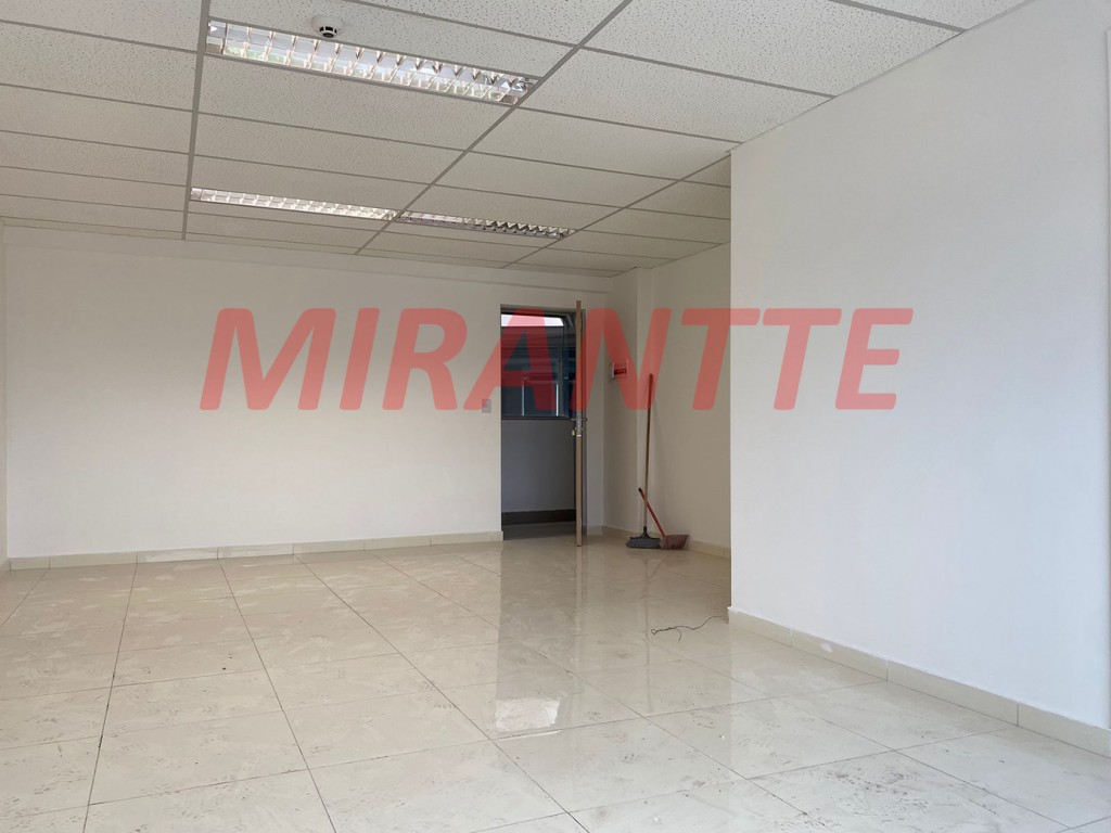Conjunto comercial de 42m² em Santana