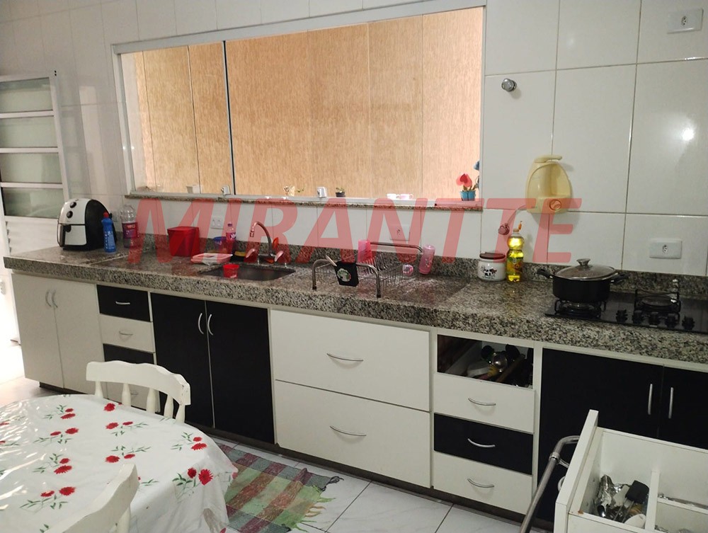Sobrado de 180m² com 3 quartos em Vila Santa Maria