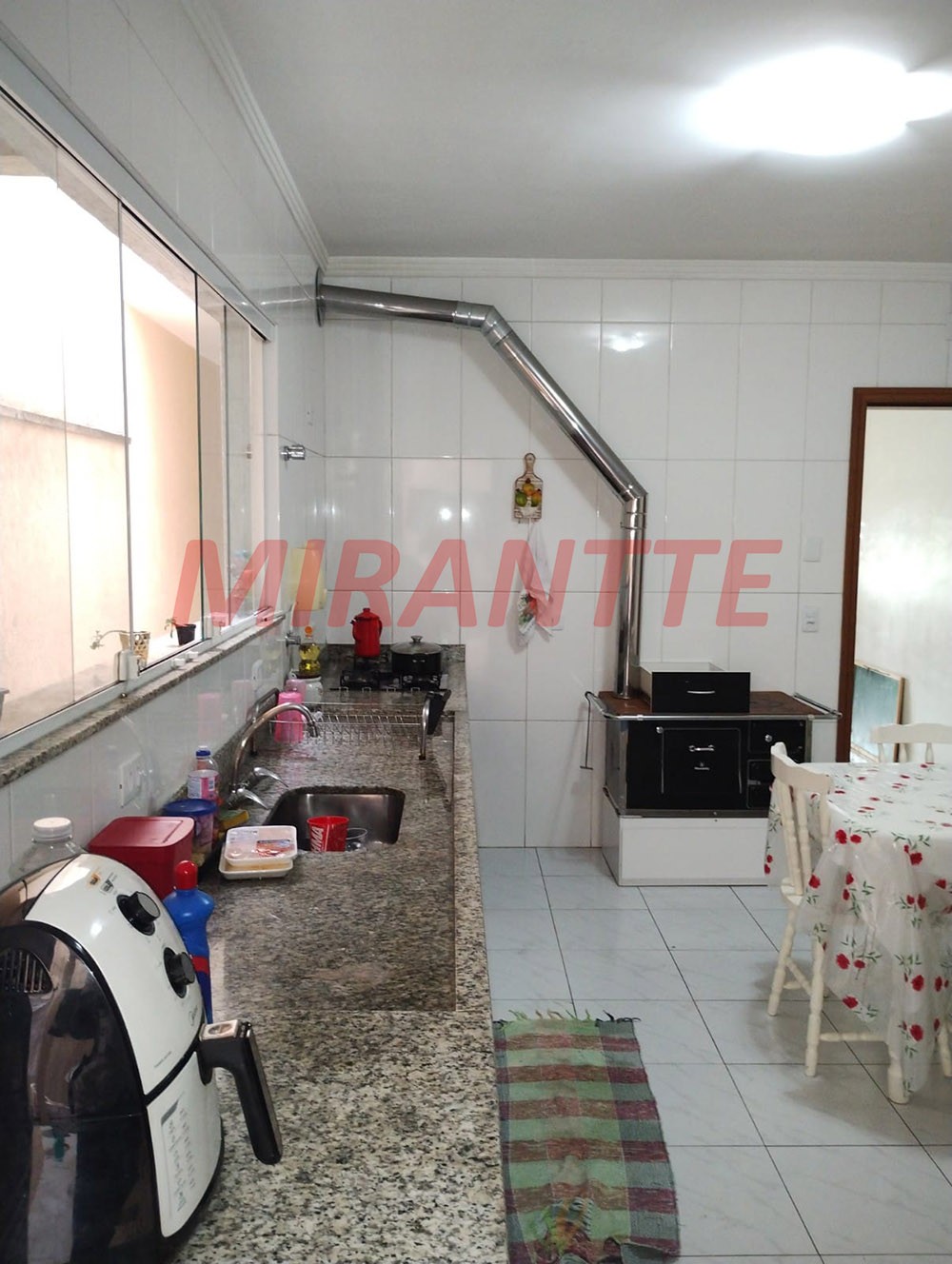 Sobrado de 180m² com 3 quartos em Vila Santa Maria