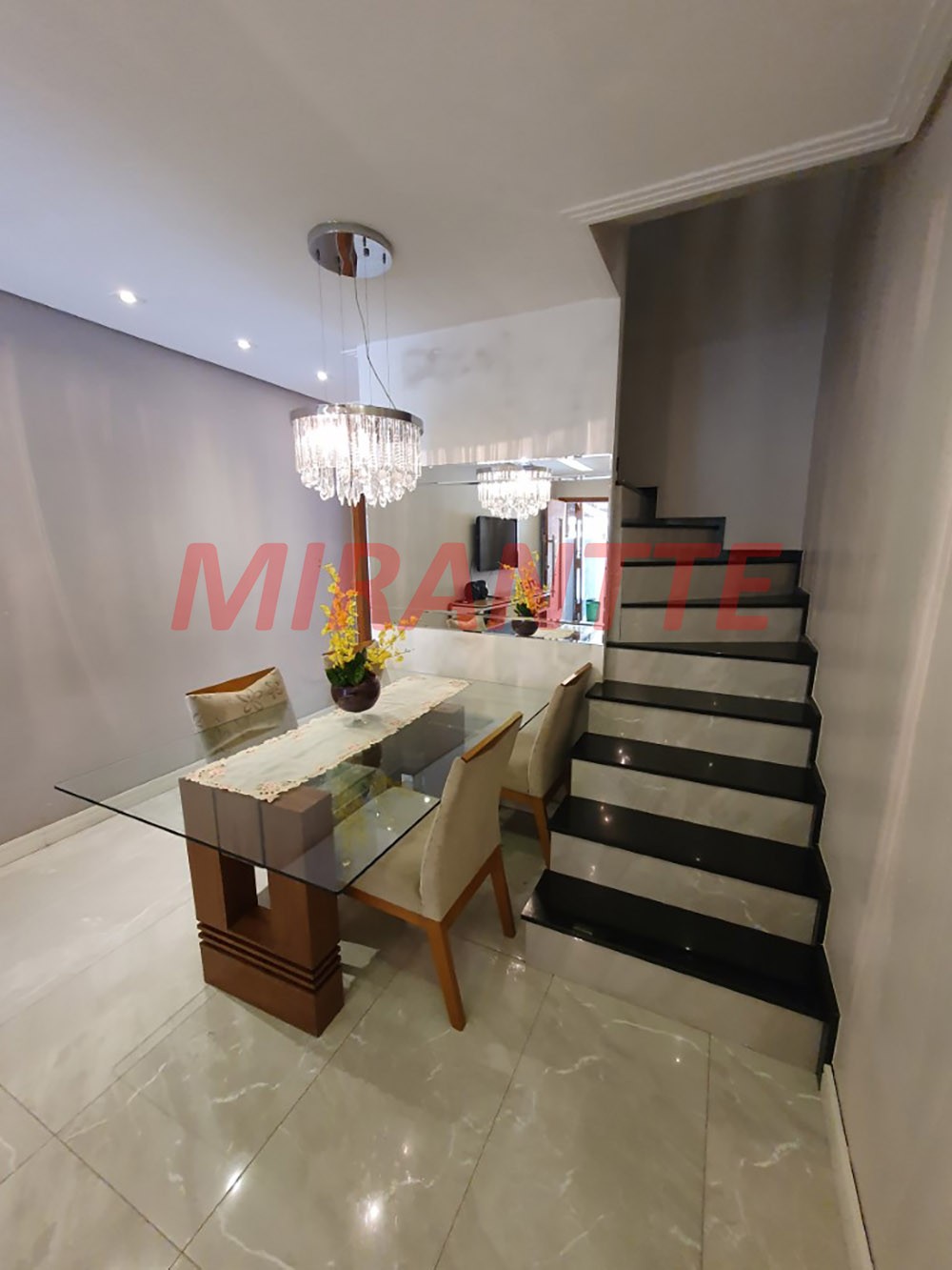 Sobrado de 89m² com 2 quartos em Jardim Guançã