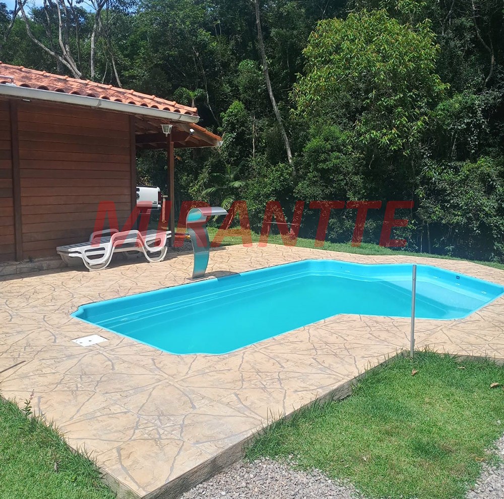 Chácara de 145m² com 4 quartos em Centro