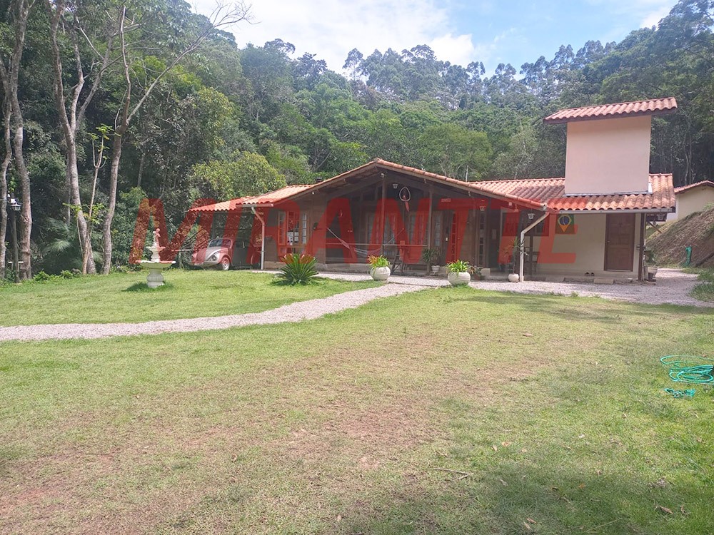 Chácara de 145m² com 4 quartos em Centro