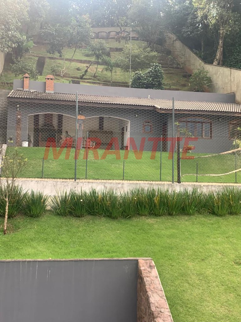 Sobrado de 600m² com 3 quartos em Serra Da Cantareira